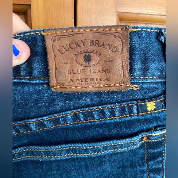 Lucky Brand ‘Riley’ Short - Picture 5 of 5